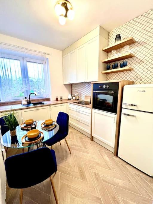 B&W Luxurious Apartment In The Heart Of Wroclaw Dış mekan fotoğraf